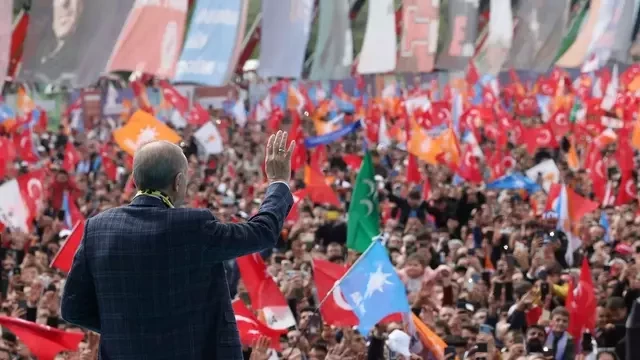 Turkey&rsquo;s Erdogan, master campaigner, faces toughest contest yet