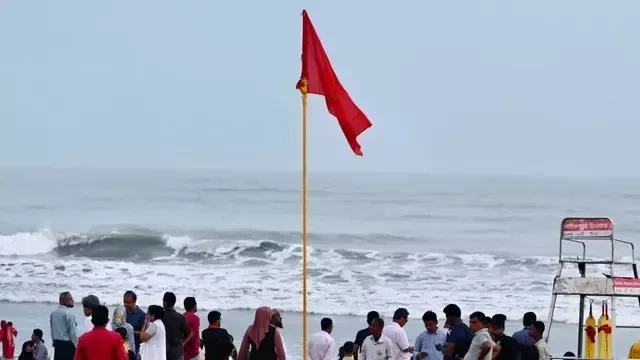 Bangladesh evacuations ahead of &lsquo;very severe&rsquo; Cyclone Mocha