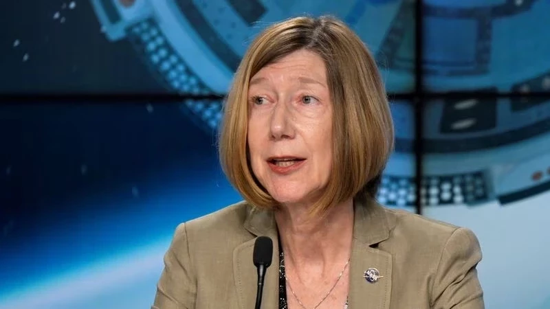SpaceX hires former NASA human spaceflight chief for Starship role