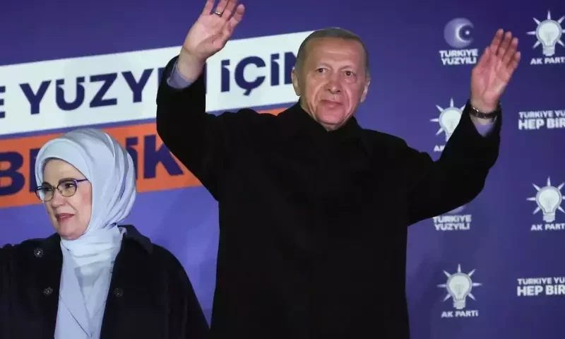Erdogan eyes third decade of rule in historic runoff