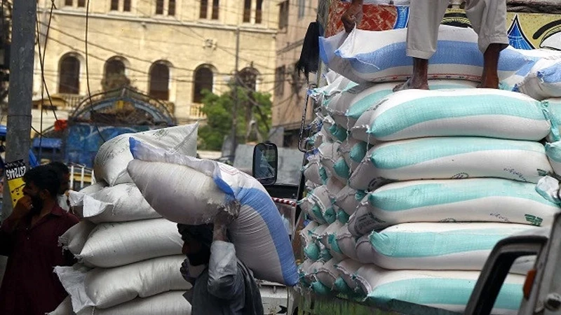 Food department launches crackdown against flour scheme scammers