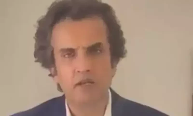 A bigwig from south Punjab, Khusro Bakhtiar leaves PTI