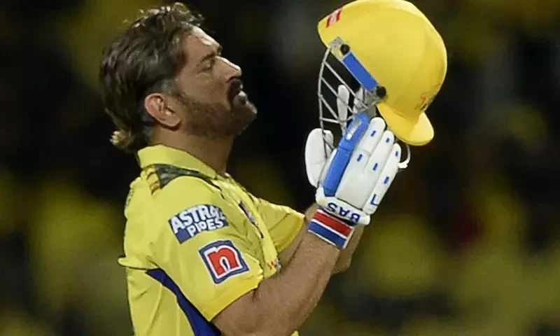 Dhoni fever as more than 100,000 fans expected at IPL final