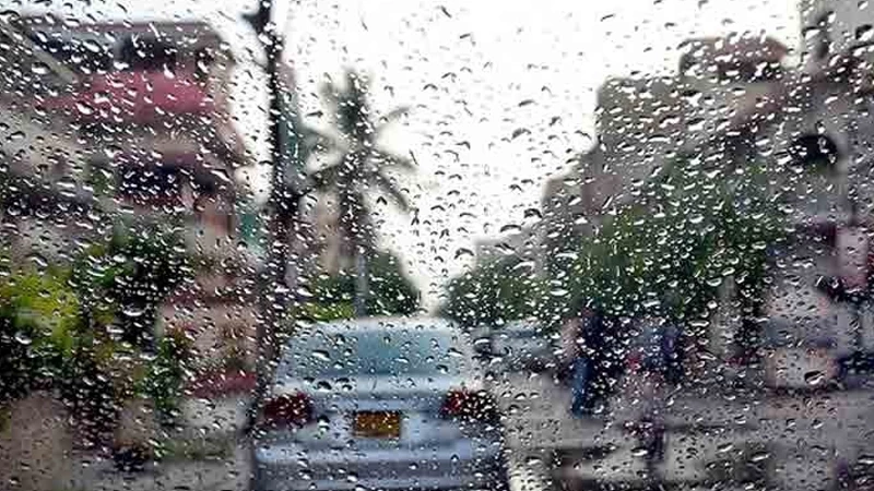 Parts of Karachi receive drizzle