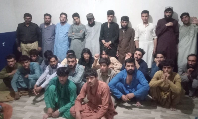 Afghan nationals arrested trying to enter Karachi