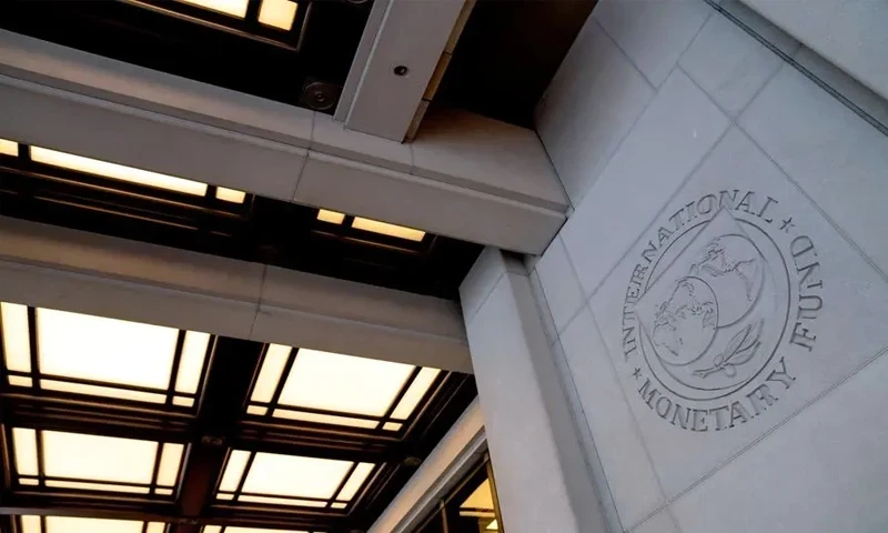 As dealers claim shortage what to expect next on the US dollar rate?