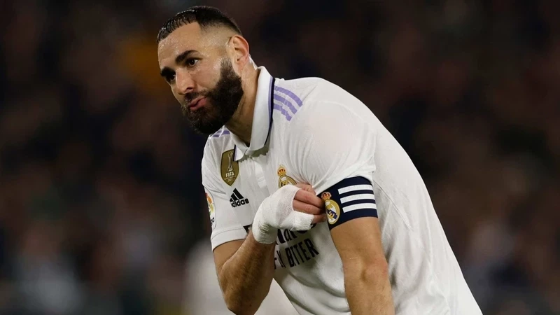 Announcement on Karim Benzema&rsquo;s future expected today