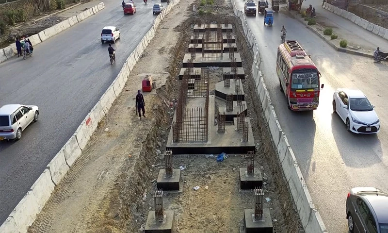 Red Line: TransKarachi, K-Electric work on shifting utilities on route