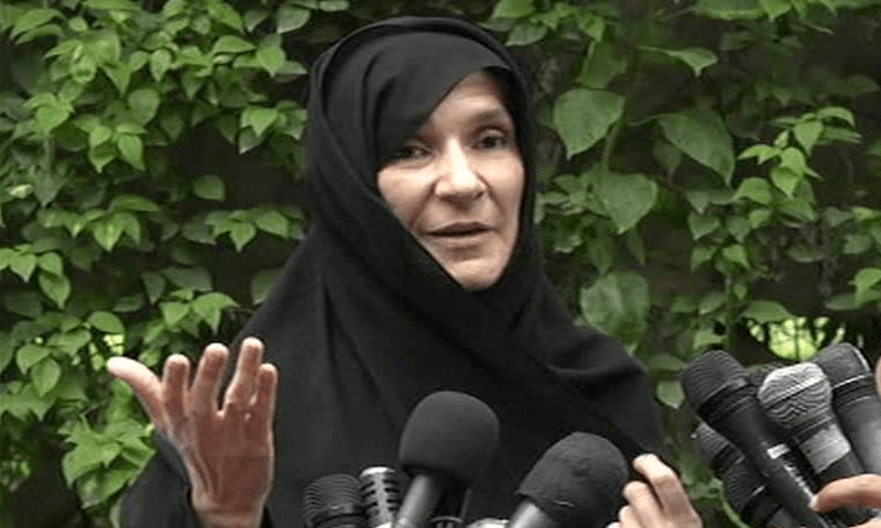 ACE conducts raids to arrest Imran Khan&rsquo;s sister