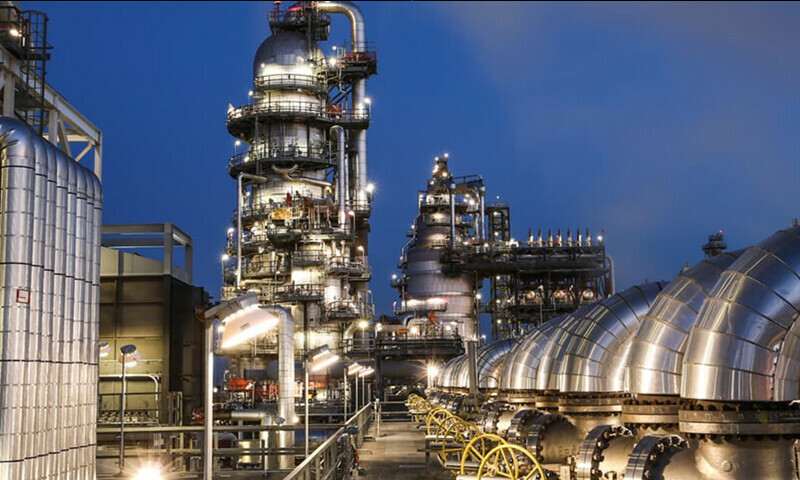 What petroleum products Pakistan can extract from Russian Crude Oil?