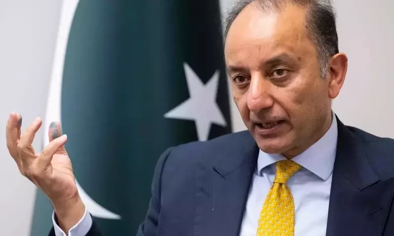 Russian crude shipment paid in Chinese currency: Musadik Malik