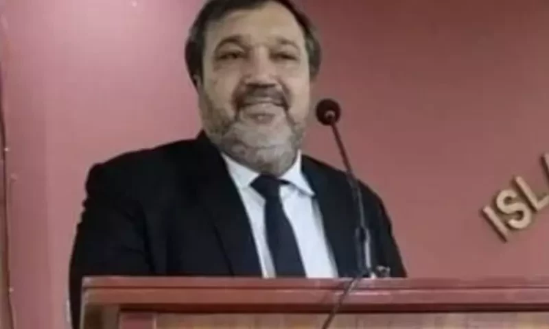 Warrant issued for PTI chief Imran Khan in Quetta lawyer&rsquo;s murder case