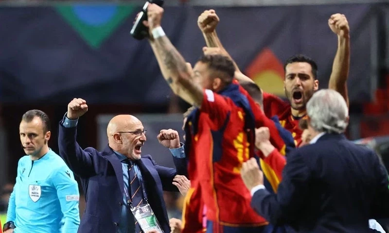 Spain&rsquo;s confidence boosted by Italy win, coach De la Fuente says