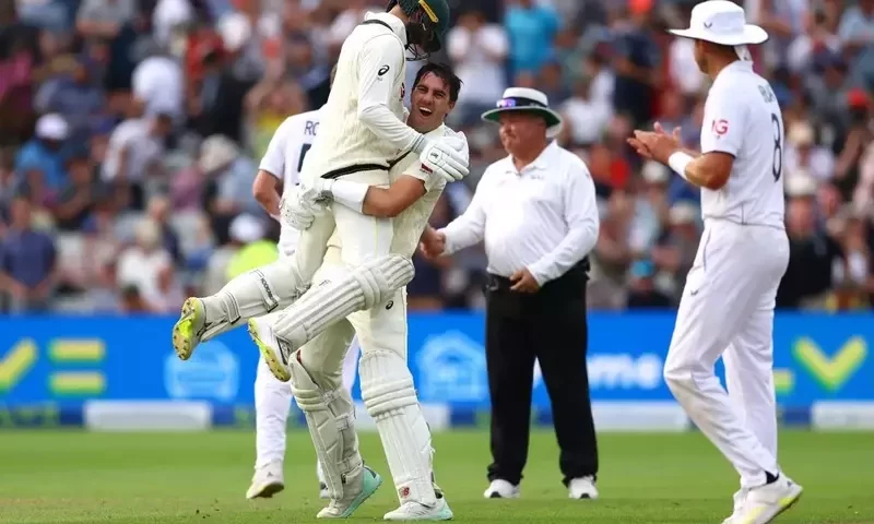 Australia beat England in first Ashes Test