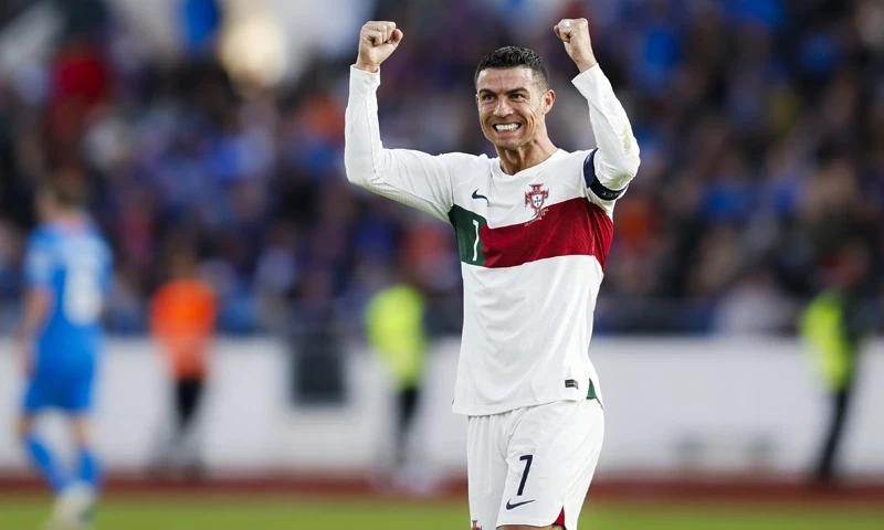 Ronaldo gives Portugal late win on 200th international appearance