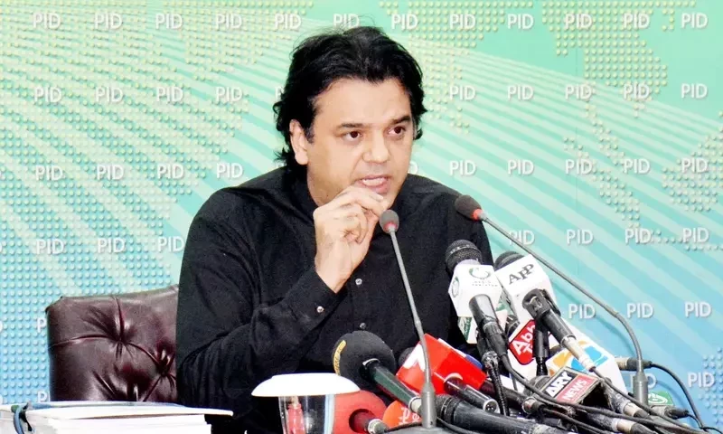 Police raid PTI&rsquo;s Usman Dar factory in Sialkot