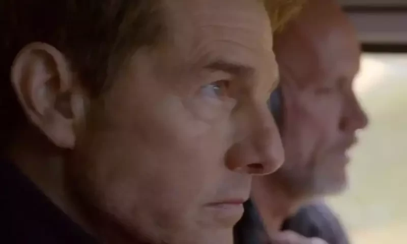 How did Tom Cruise shoot speed flying scene for MI-7