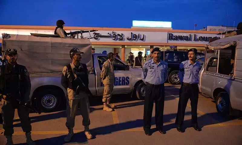 Bad weather lands KP smugglers into hands of customs at Islamabad airport
