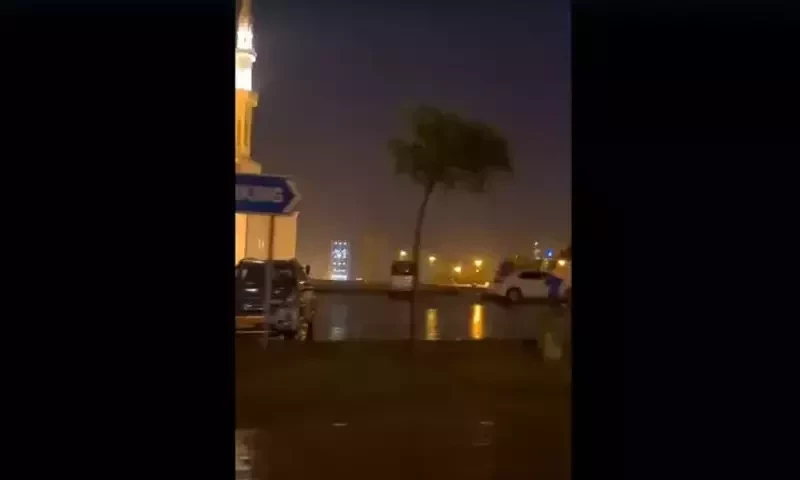 Heavy downpour in parts of Karachi