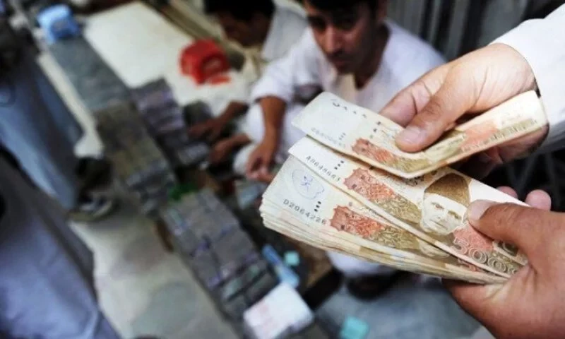 Rupee gains on second consecutive day in interbank market