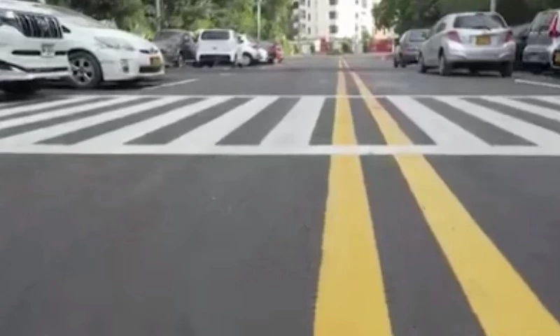 Karachi gets it&rsquo;s first plastic road made of 6,000 recycled bottles