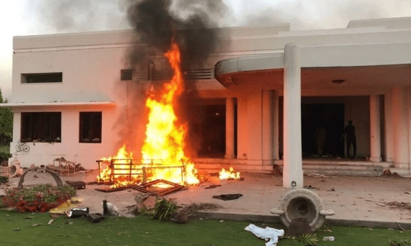 May 9 JIT summons Imran Khan for questioning