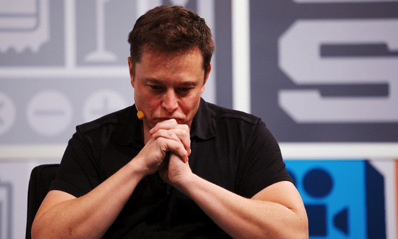 Despite Musk tricks, Twitter still in deficit ad revenue drops 50%