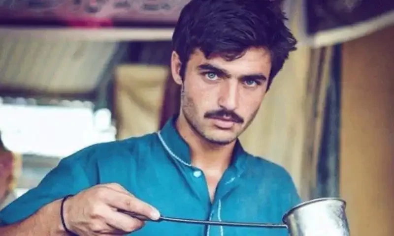 Pakistan&rsquo;s famous &lsquo;Chaiwala&rsquo; opens cafe in London