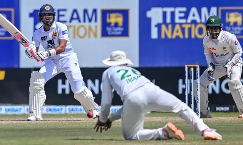 With three wickets down, Pakistan needs another 93 runs to defeat Sri Lanka