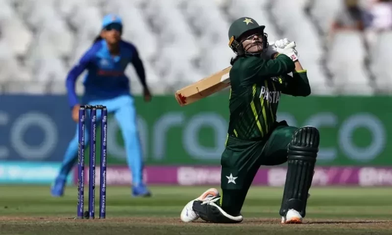 Pakistani women batter Ayesha &lsquo;retires&rsquo; from cricket