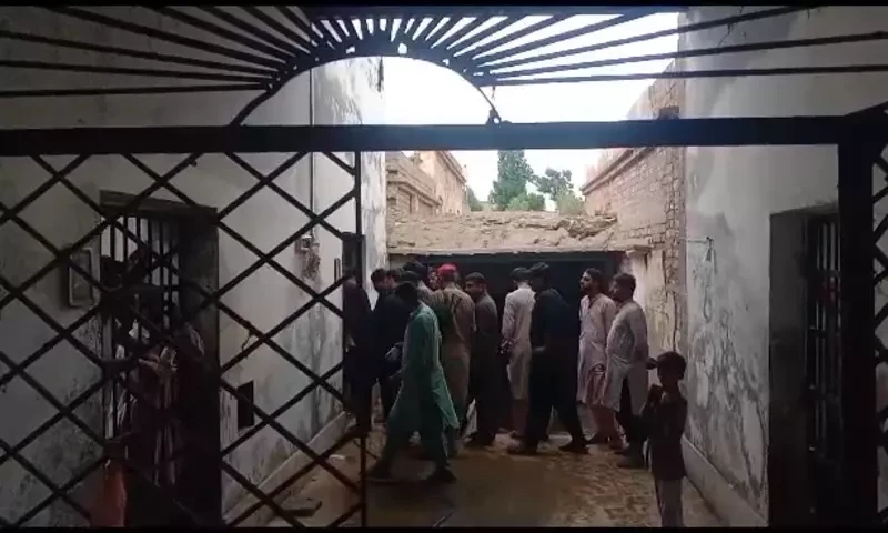 Several inmates escape in Shahdadkot prison break