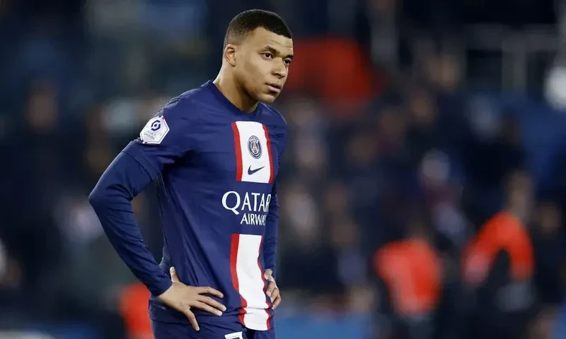PSG say Saudi&rsquo;s Al Hilal can talk to Mbappe after 300m-euro bid: source