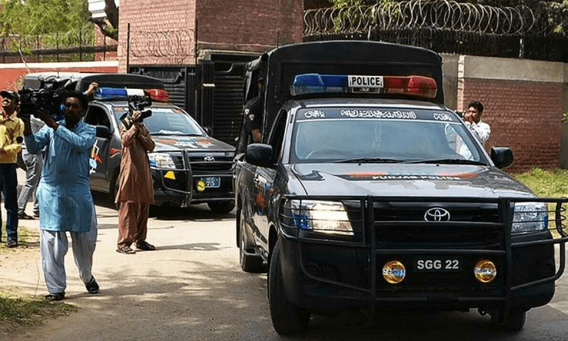 Faisalabad police raids girls hostel, detains students