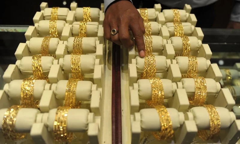 Gold price soars by Rs2,600 per tola