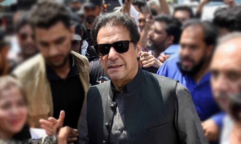 Complaint lodged against Imran Khan for issuing &lsquo;threats&rsquo; to JIT officers