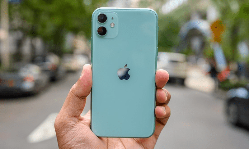 Indian couple sells 8-month-old child to buy iPhone