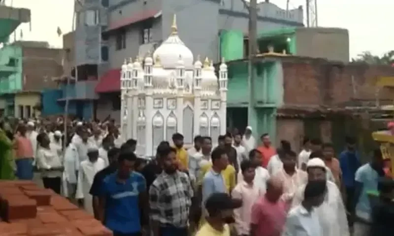 Four electrocuted during Ashura procession in India