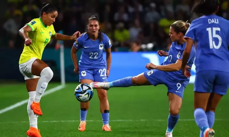 Renard header earns France late victory over Brazil