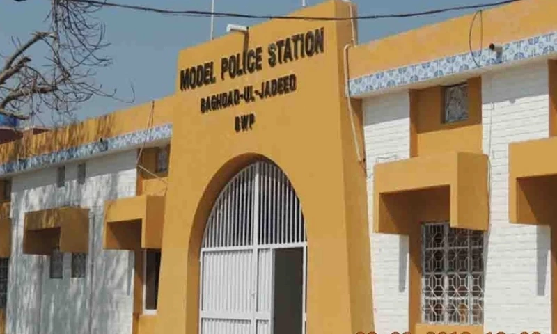 Varsity students beaten up after getting &ldquo;caught with female student&rdquo; in Bahawalpur