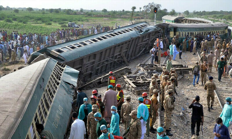 New report says Hazara Express crashed due to jammed wheels