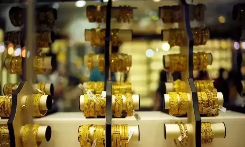Gold prices increase in Pakistan depsite dip in international markets