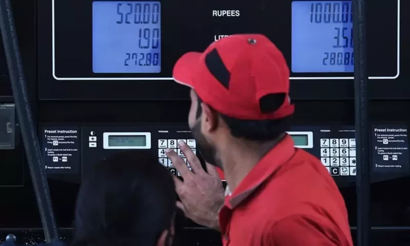 Pakistan likely to increase petrol price by up to Rs24