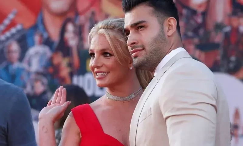 Sam Asghari seeks divorce from Britney Spears