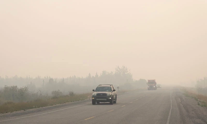 Canada wildfire: all 20,000 Yellowknife residents evacuating