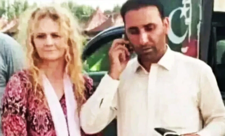 American woman, 56, arrives in Pakistan to meet Dir&rsquo;s Abbas