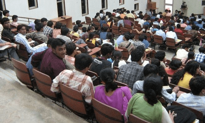 Indian colleges told to suicide-proof rooms after student deaths
