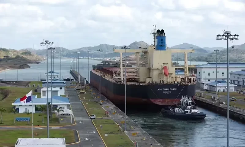 Hundreds of vessels stuck as Panama Canal experiences drought