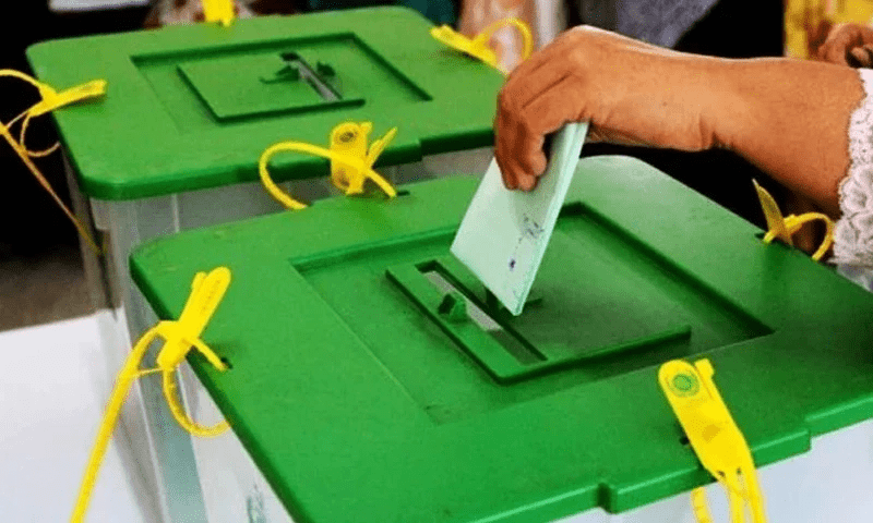 ECP invites Imran, others to discuss elections