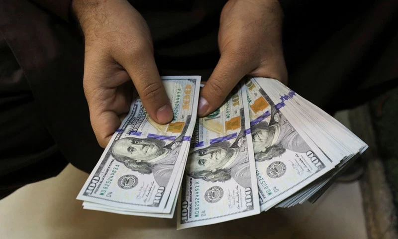 US dollar hits triple-century against Pakistani rupee