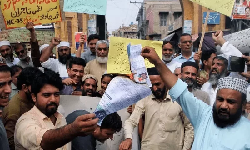 PESCO orders removal of green number plates from vehicles amid protests